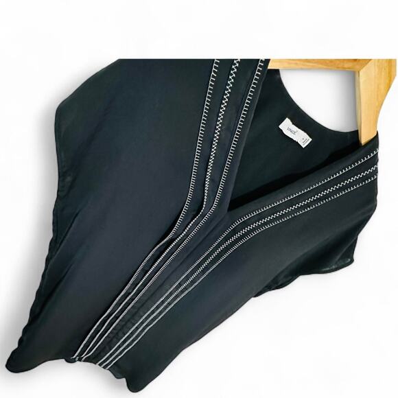 Vince Embroidered Shift Dress Black Minimalist Quiet Luxury Size 4 Small - Picture 6 of 11